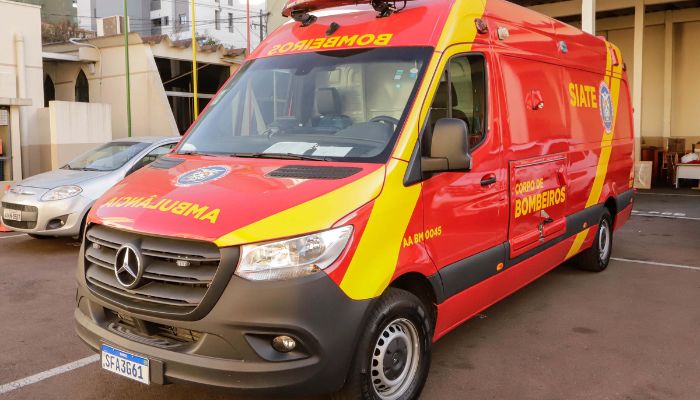 Bombeiros do Paraná orientam torcedores sobre uso seguro de fogos durante a Copa do Mundo